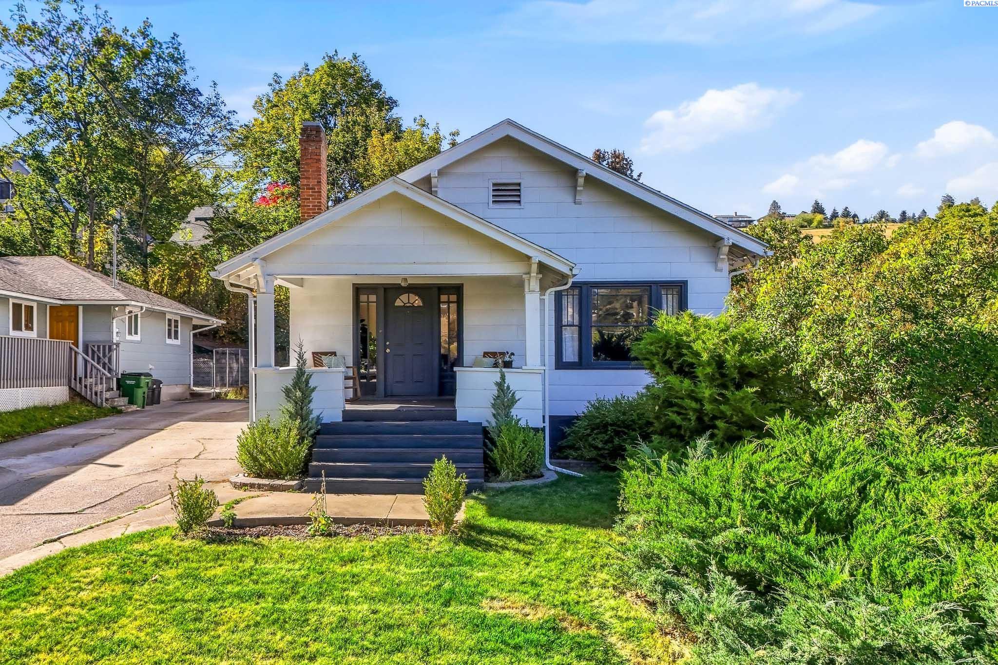 804 S Main St