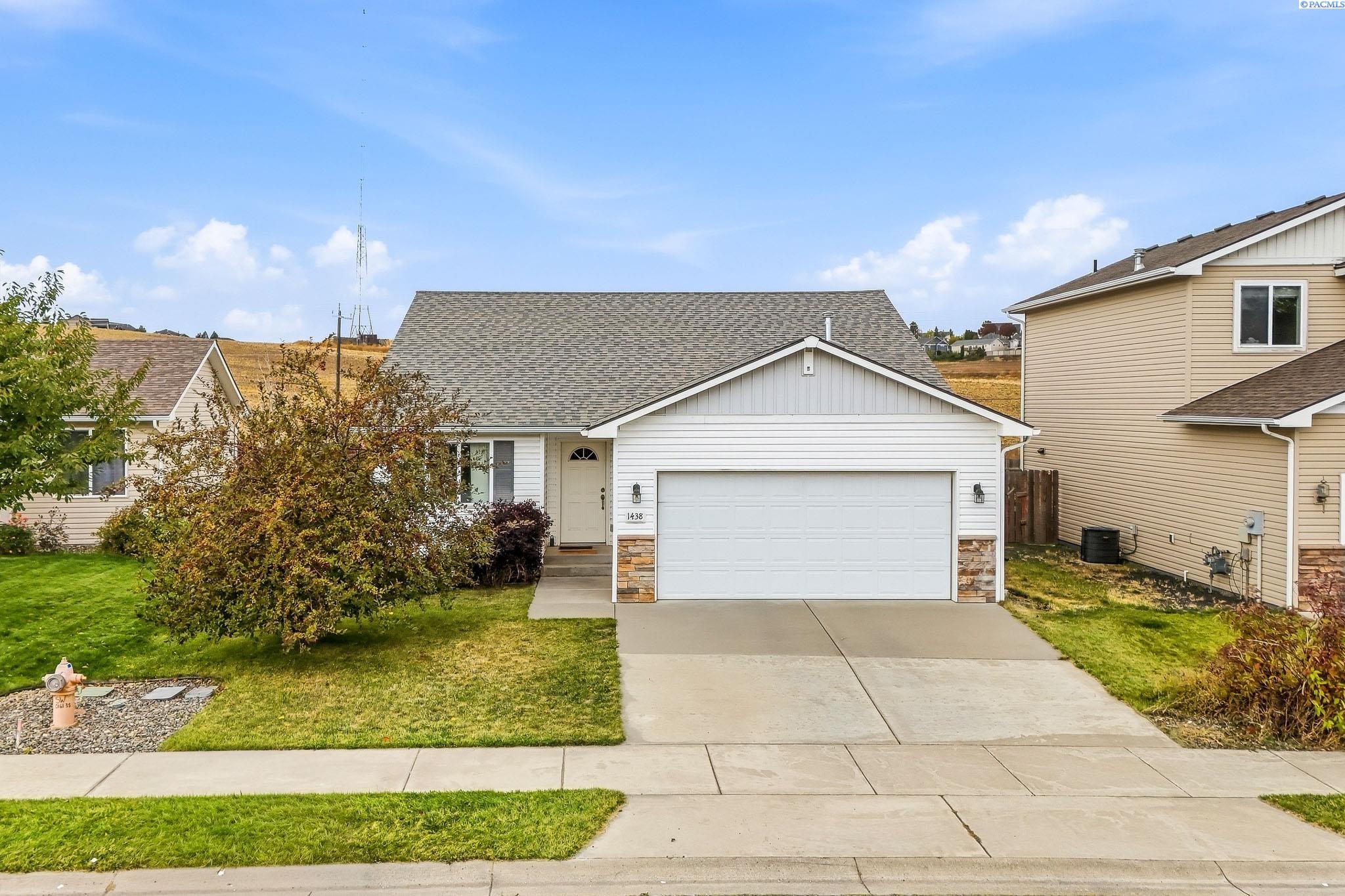 1438 SW Lost Trail