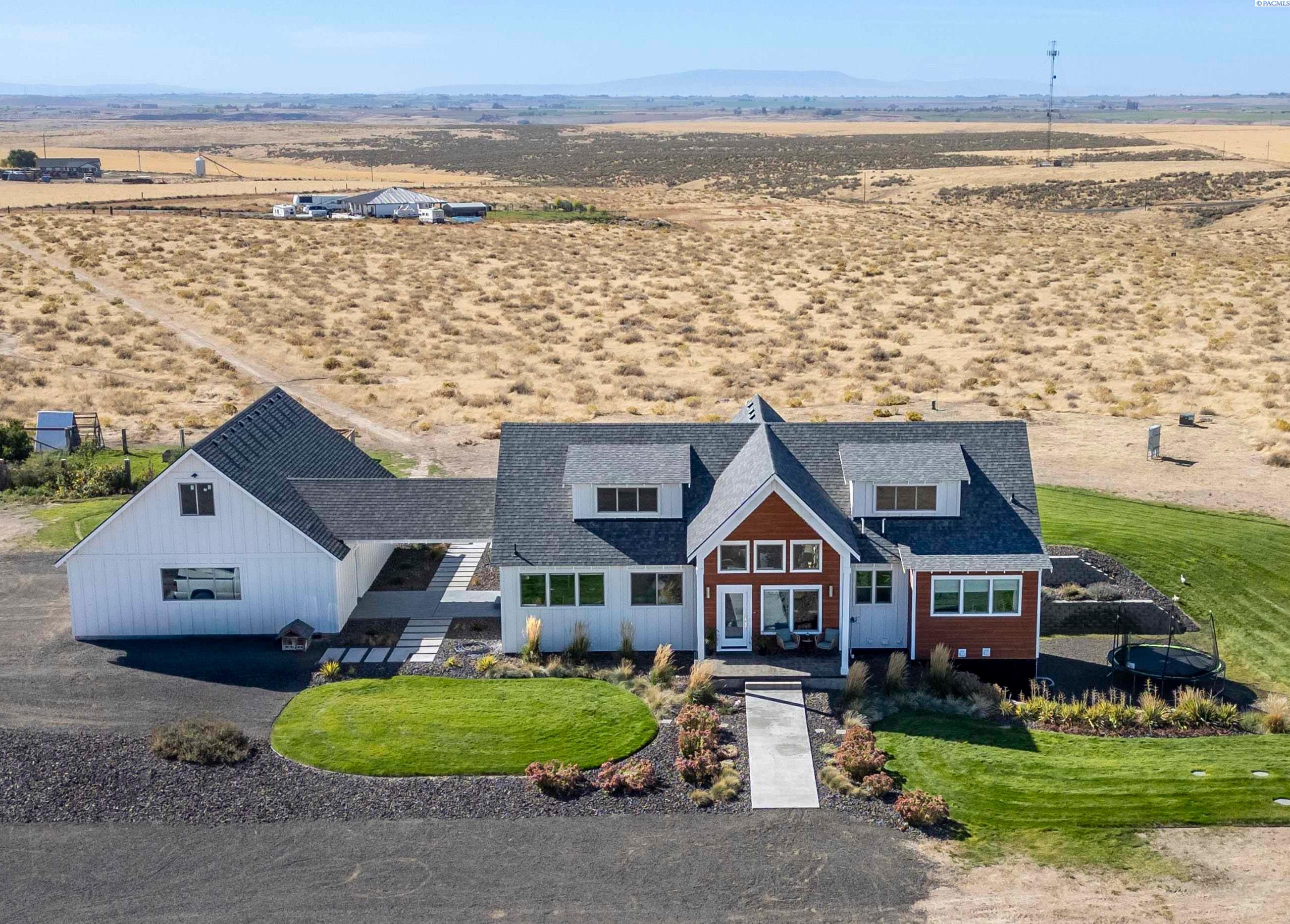 842 Stastney Road