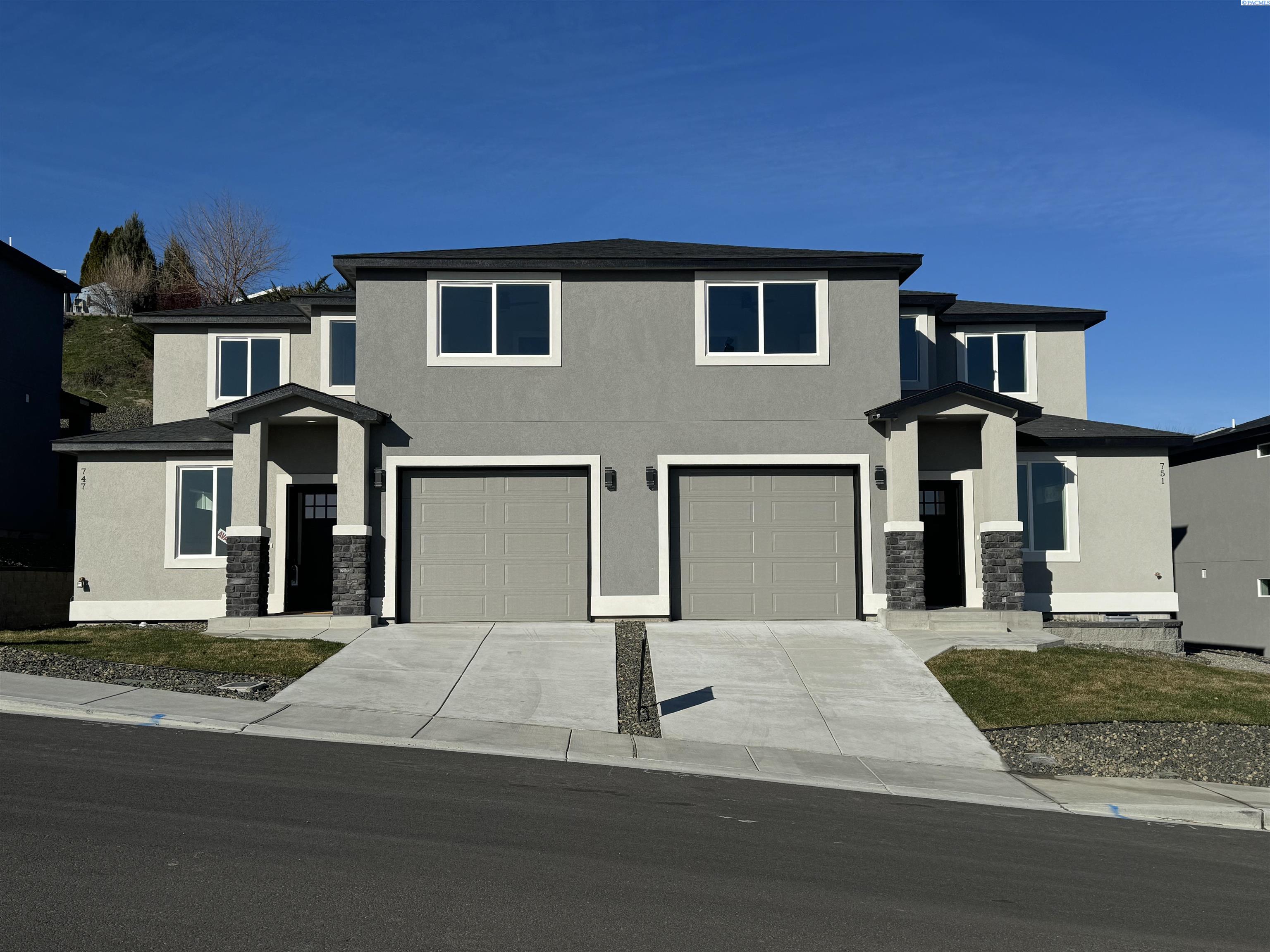 838 Rio Vista Loop