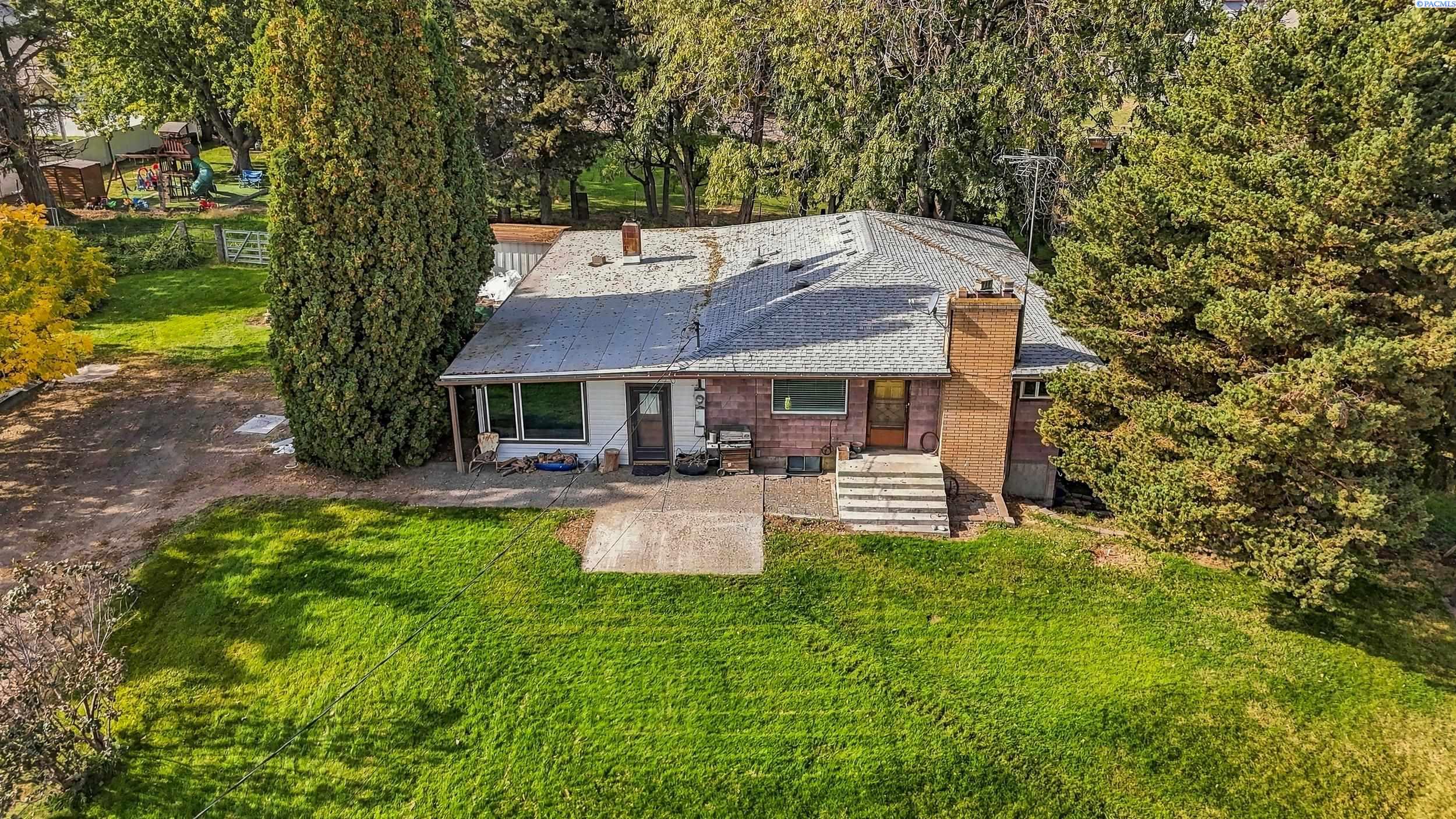 302 E 23rd Ave