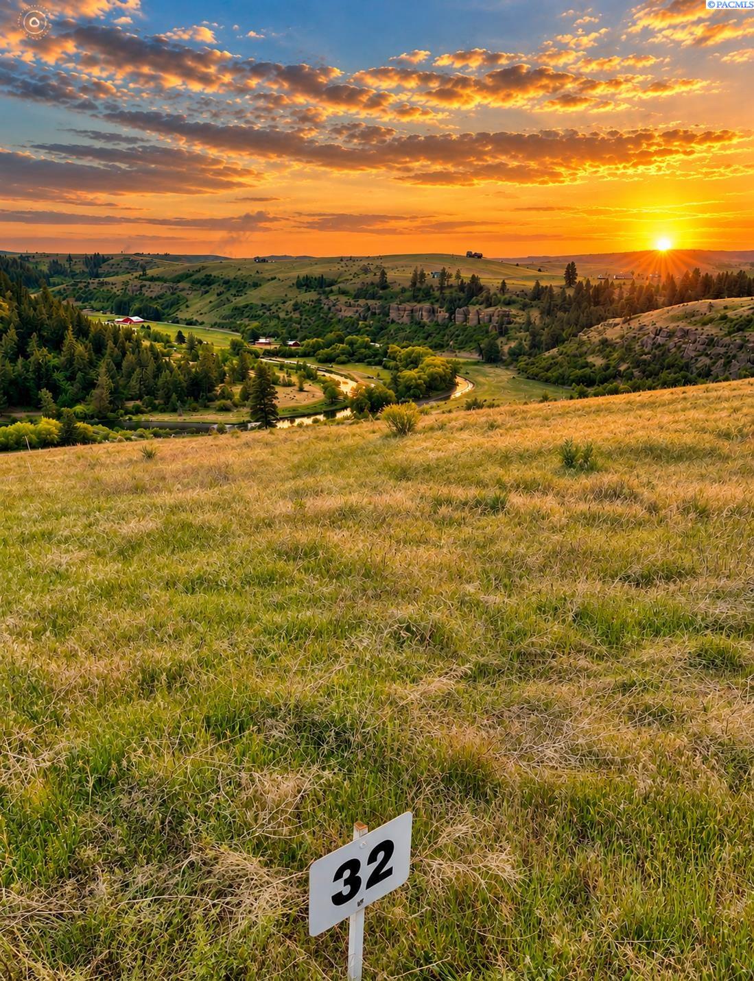 Lot 32 Red Tail Ridge