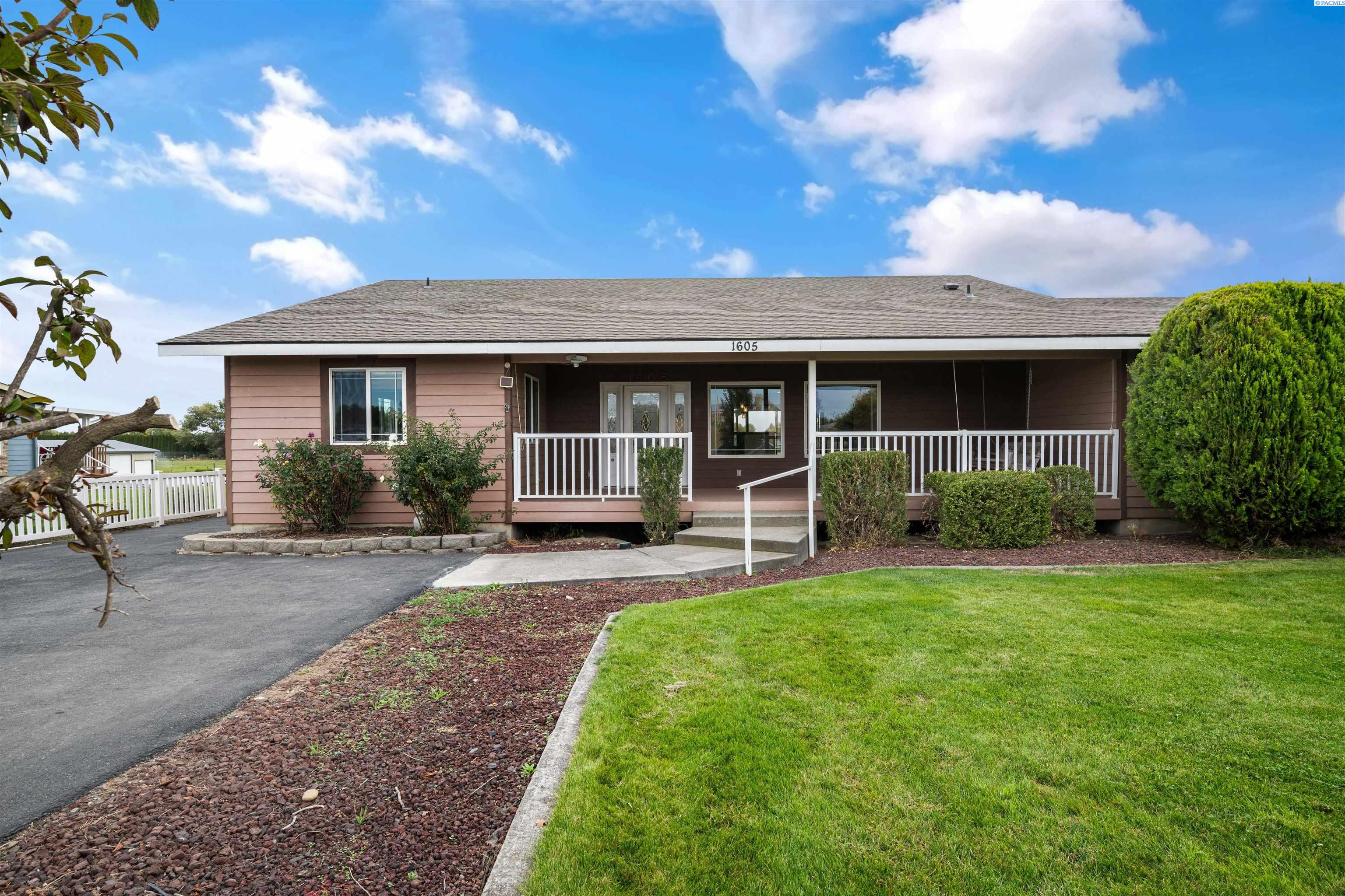 1605 Road 76