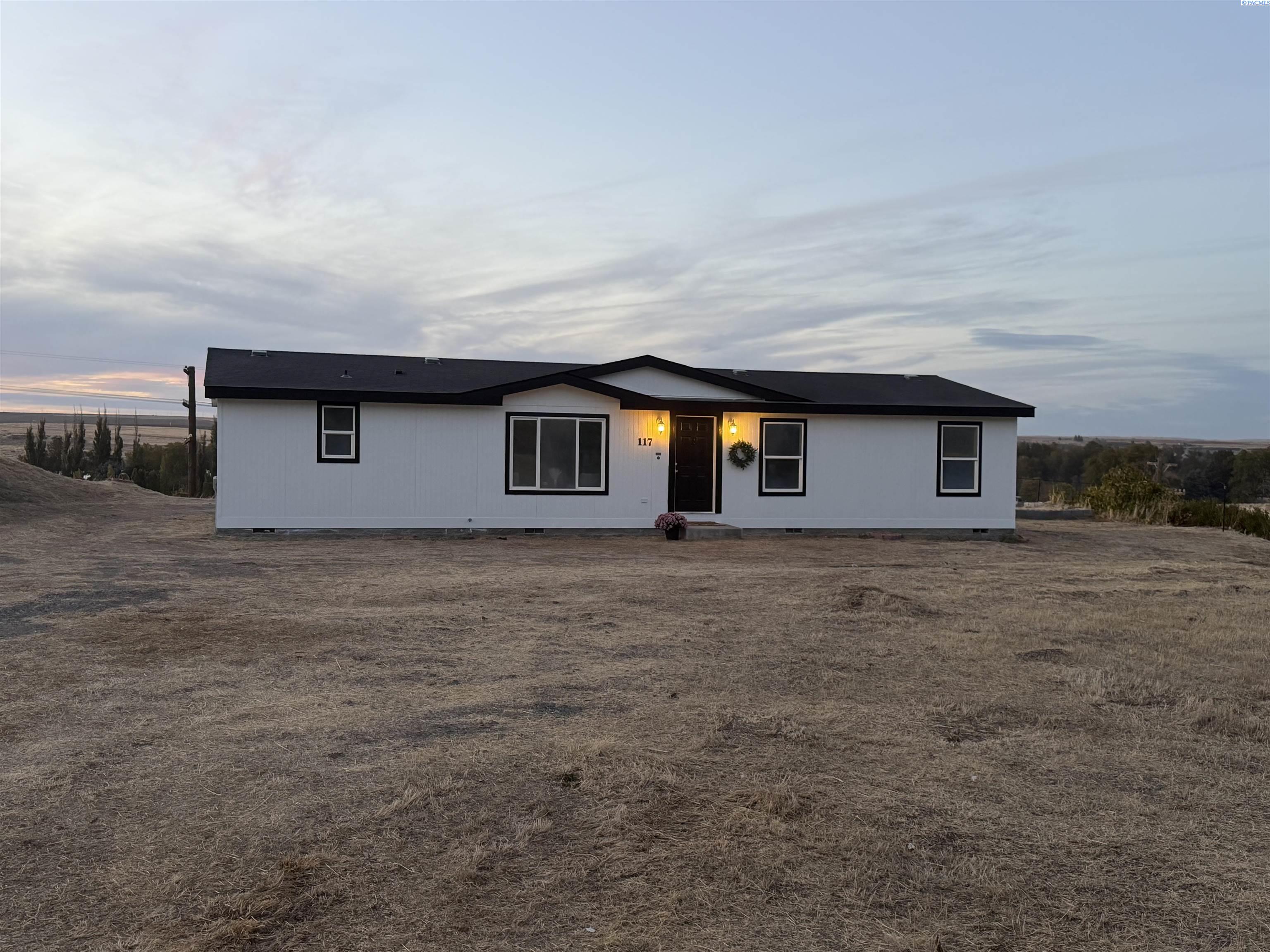 117 Lakeview Dr.