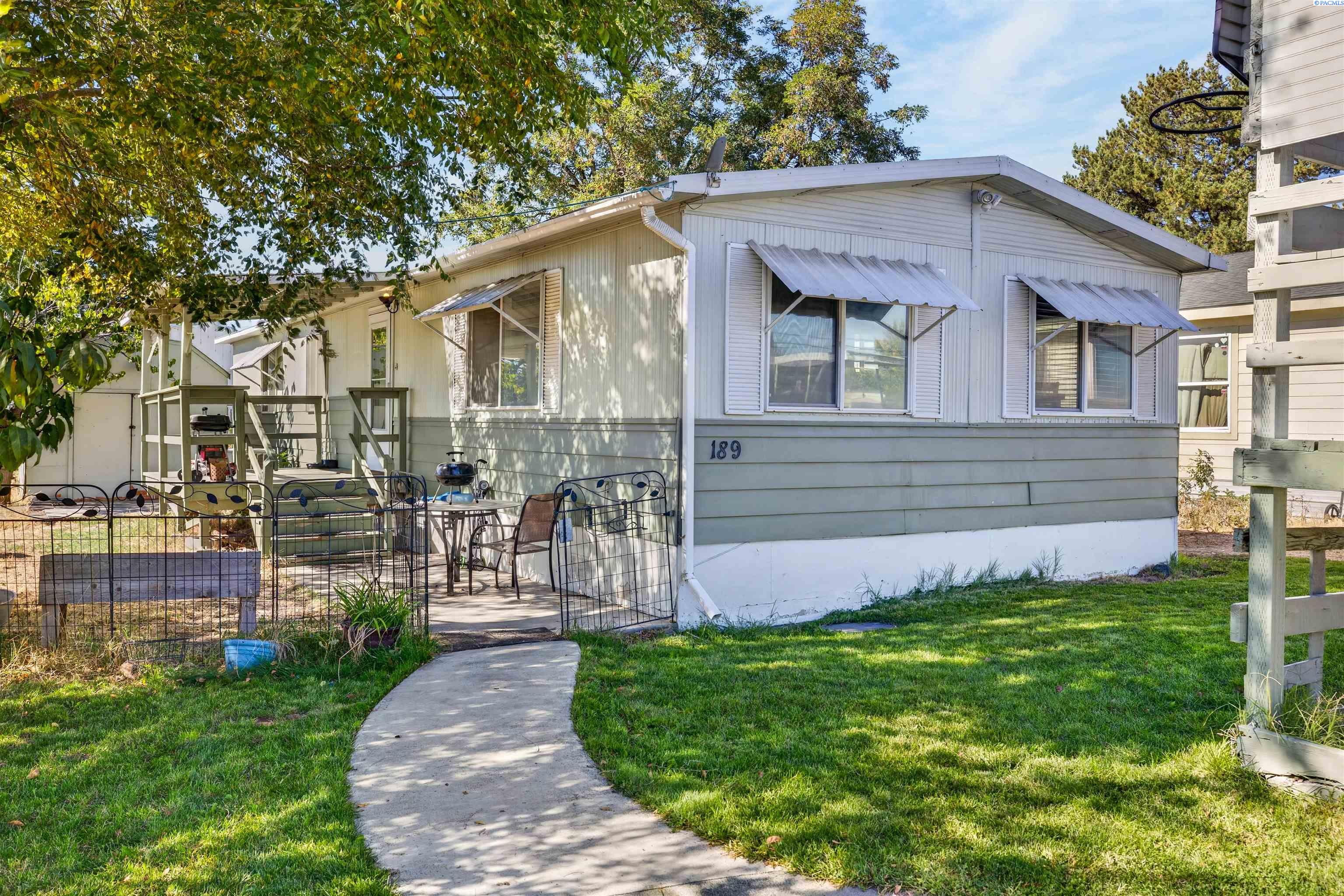 189 S 38th ave