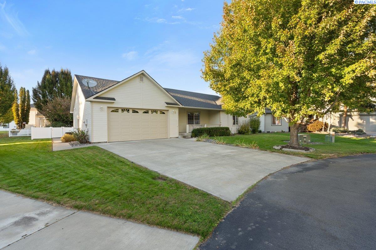 5 Daisy Ct