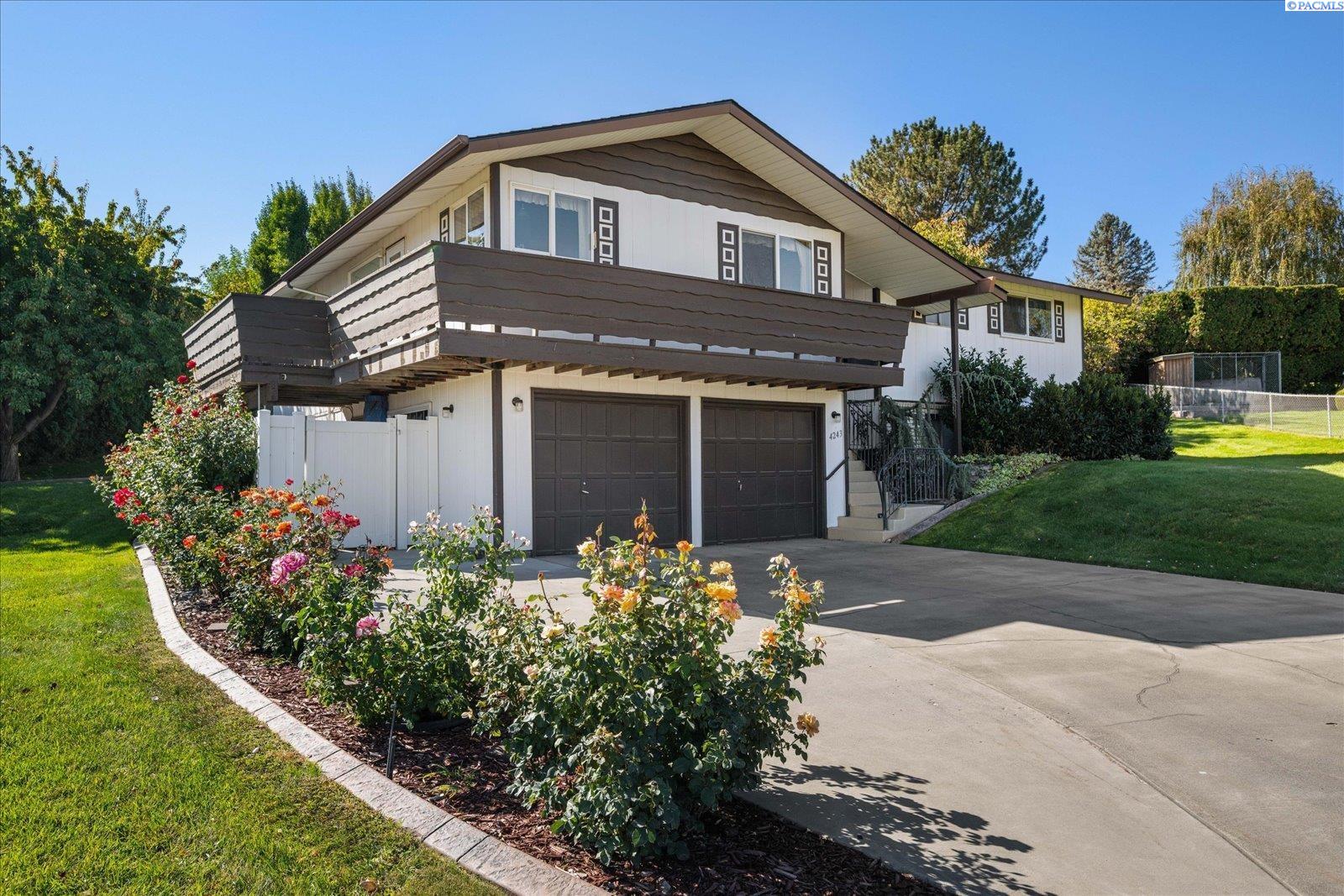 4243 King Dr