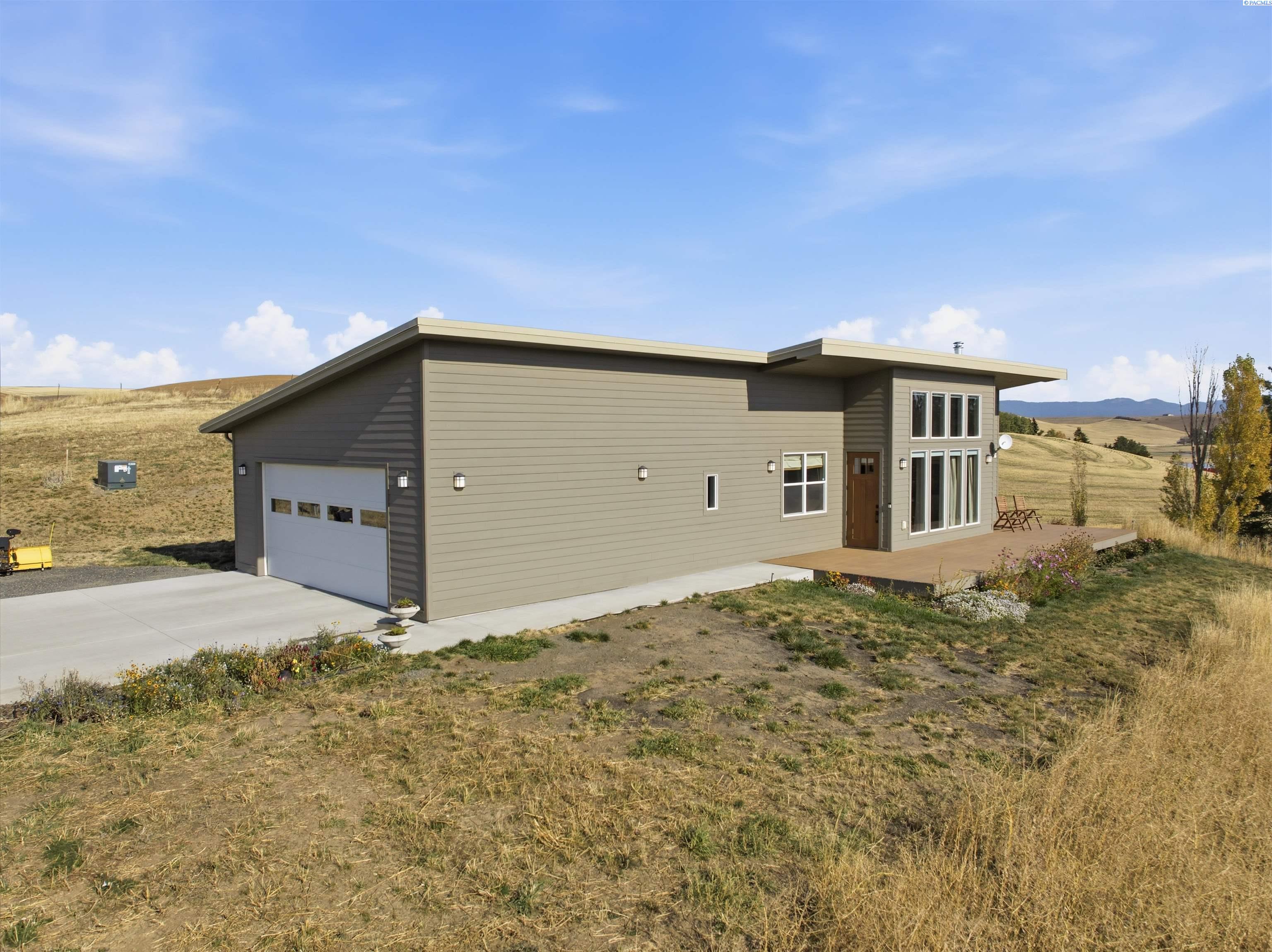 915 Brown Rd