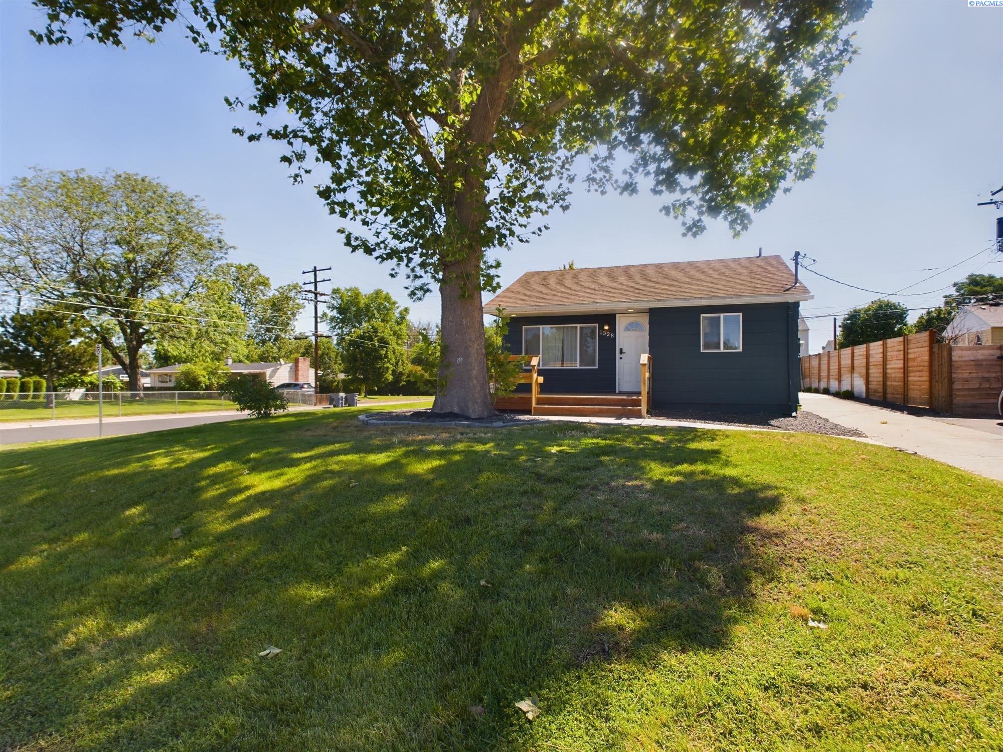 1328 Potter Ave
