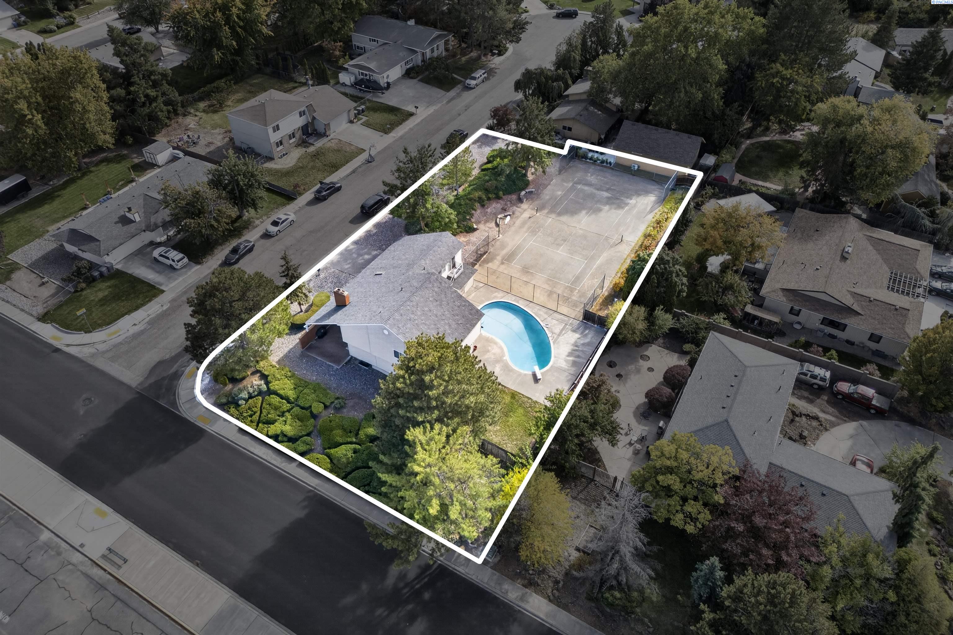 2541 Granada Ct