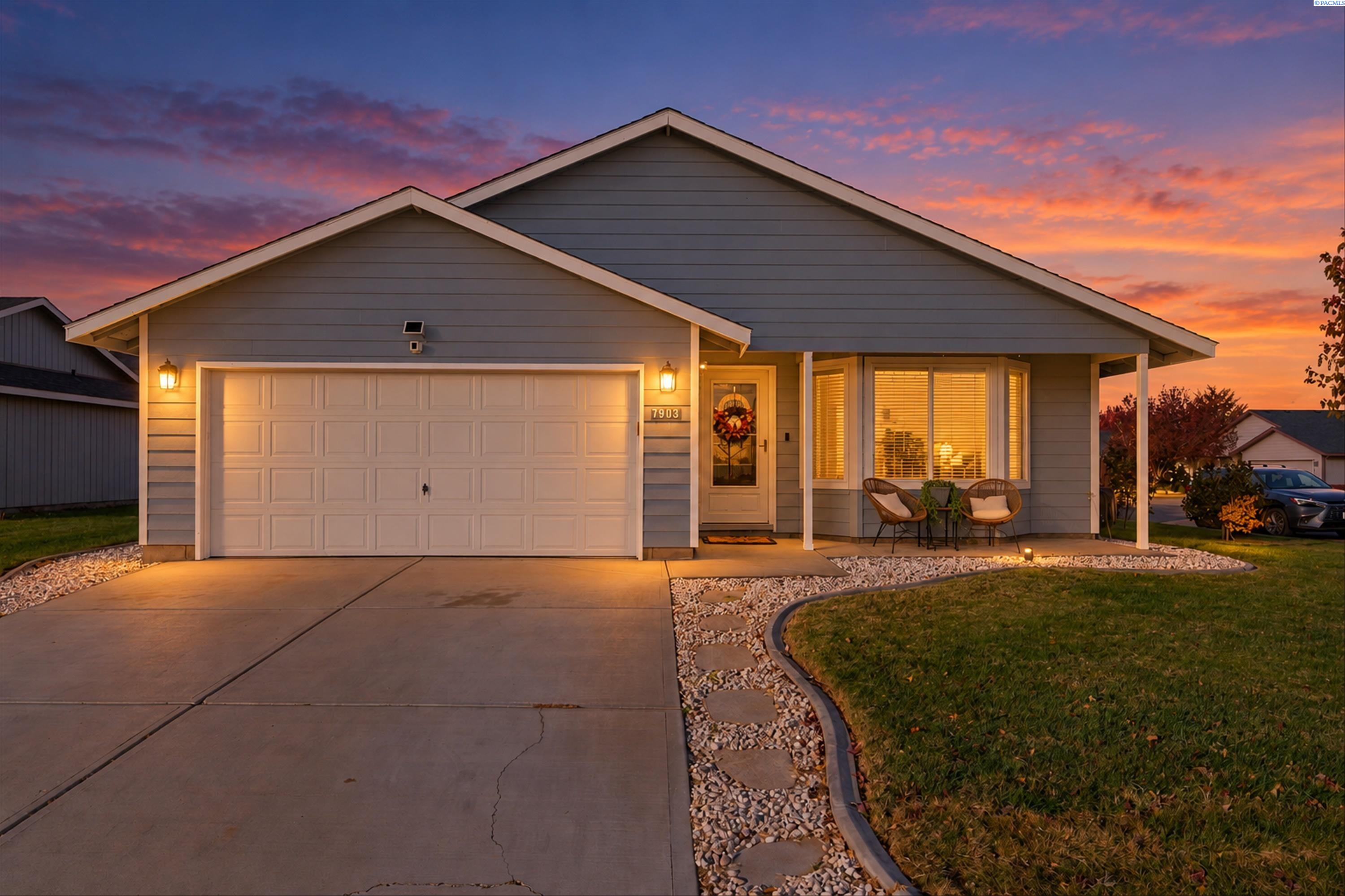 7903 Saturna Dr