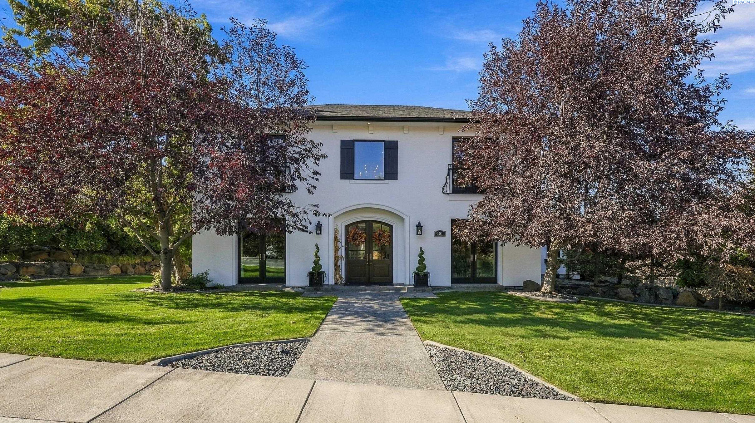 601 Queensgate Dr